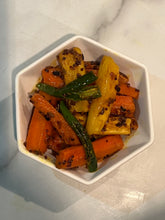 Load image into Gallery viewer, Mooli Gaajar Marchaa Achaar - 500 gm